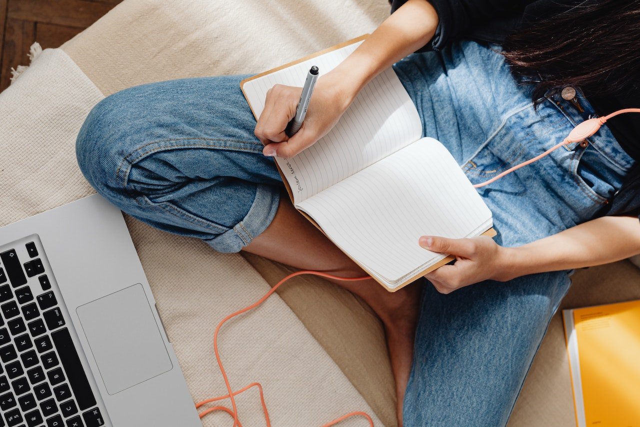 How to Use a Weight Loss Journal: Tips & Ideas | Uba